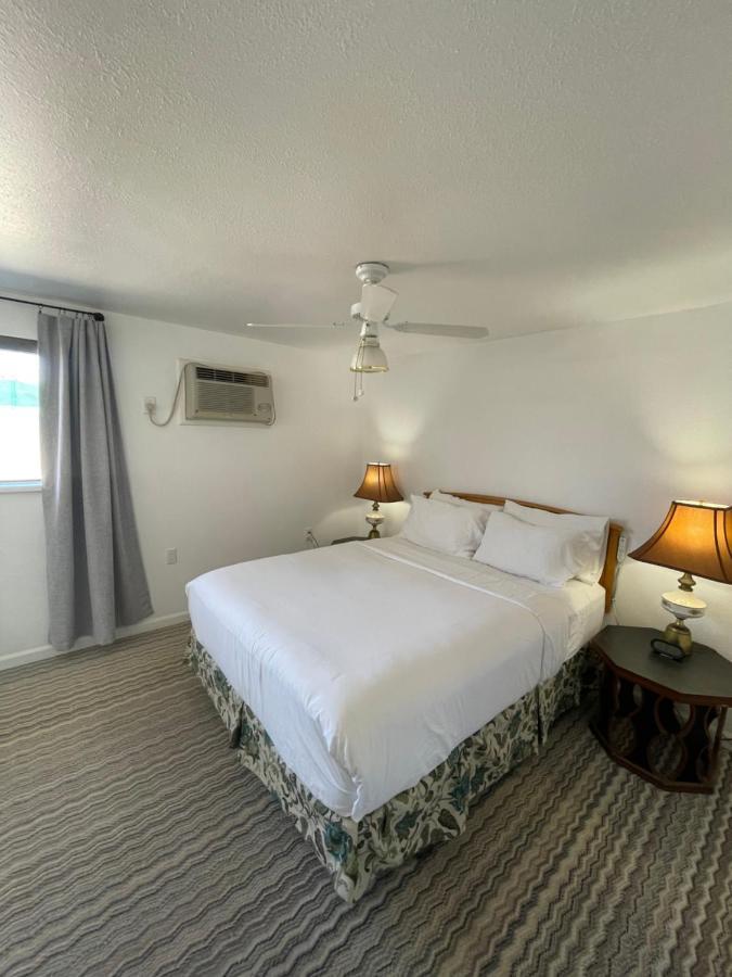 The Aztec Motel & Creative Space Seligman Extérieur photo