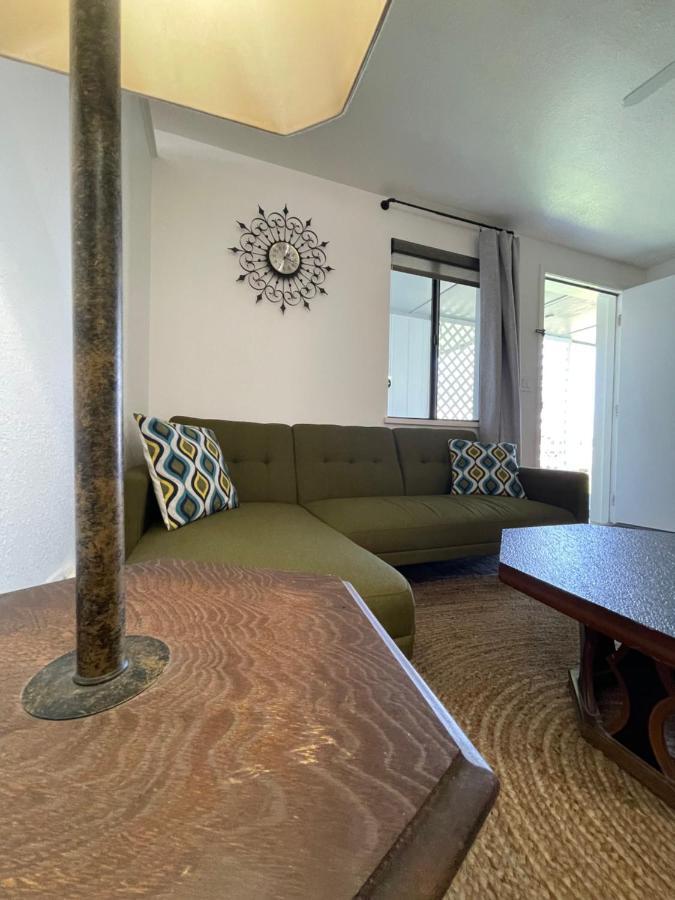 The Aztec Motel & Creative Space Seligman Extérieur photo